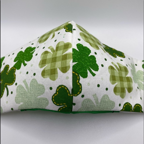 Lucky Clover Mask With Filter Included - Picture 7 of 7